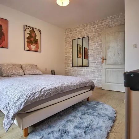 Apartmán Maison Lamartine - Plein Centre-ville Avec Garage & Jeux Saint-Claude